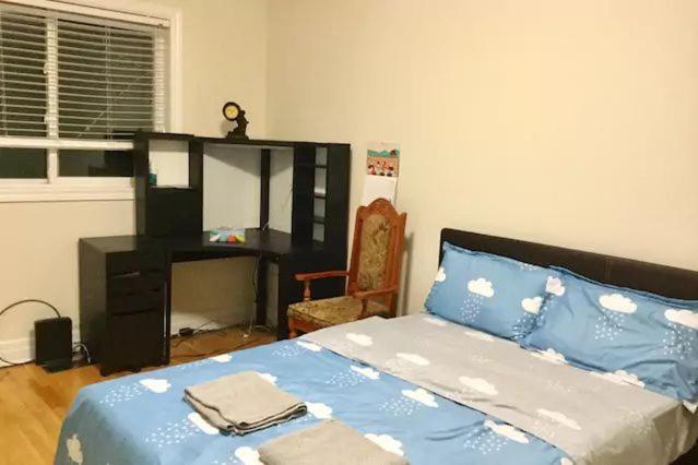 Private Rooms 5 Min Finch West Subway - York University Toronto Exterior foto
